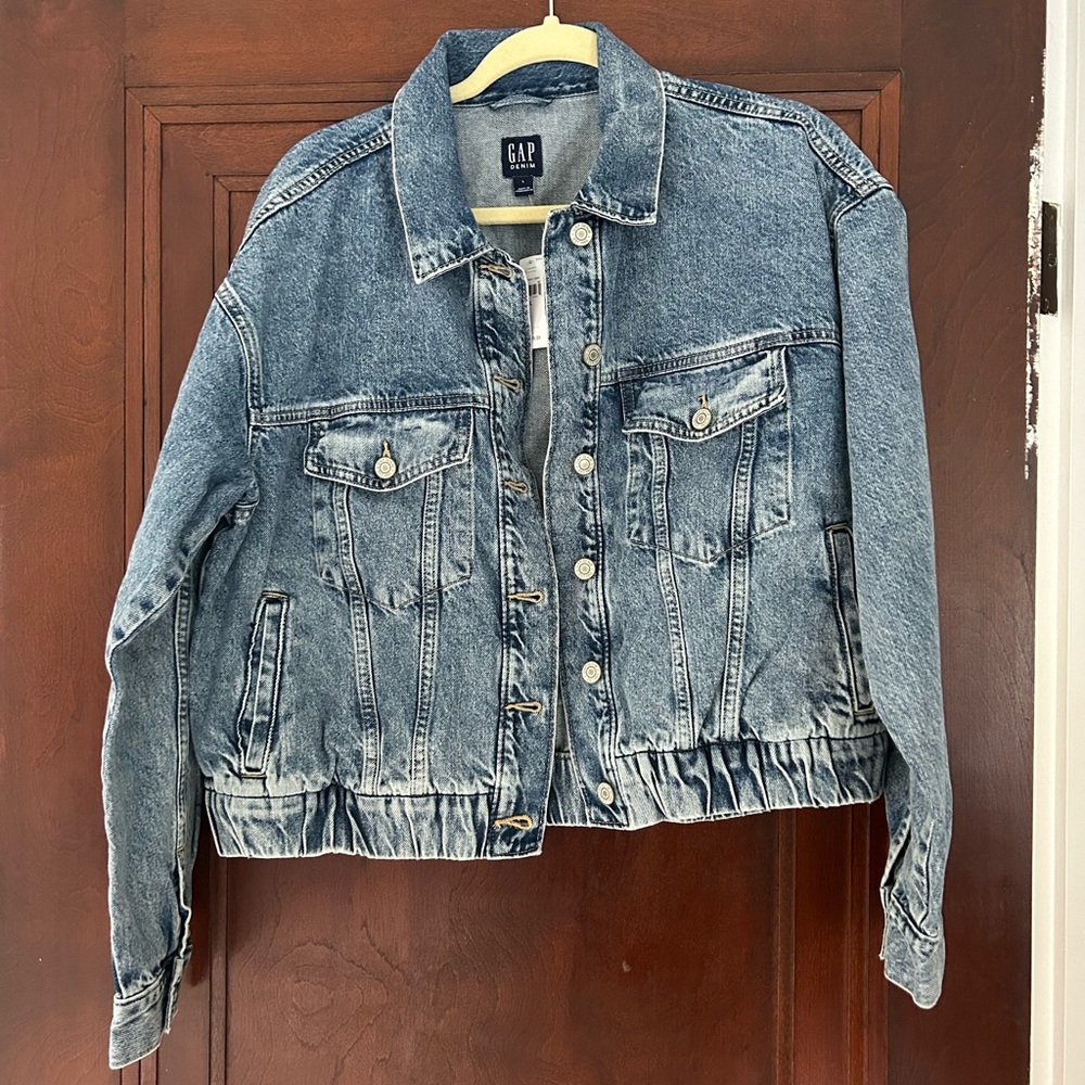 NWT Gap Jean jacket size L